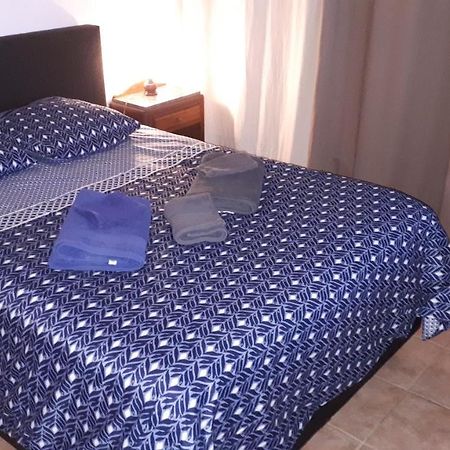 Maisonnette Au Pied De La Garrigue Villa Bernis Ngoại thất bức ảnh
